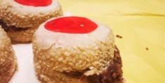 蛤蟆吐蜜的馅料是什么 揭秘传统点心的独特内馅