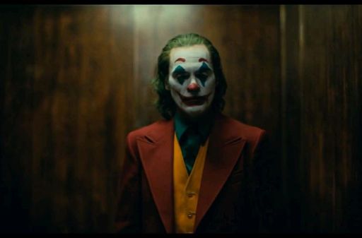 小丑打野节奏掌控 快速发育带动全场节奏