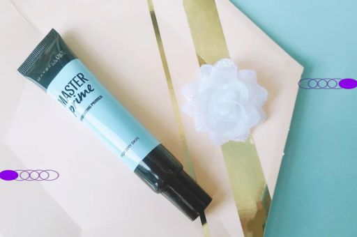 美宝莲蜜乳怎么用三步打造水润底妆